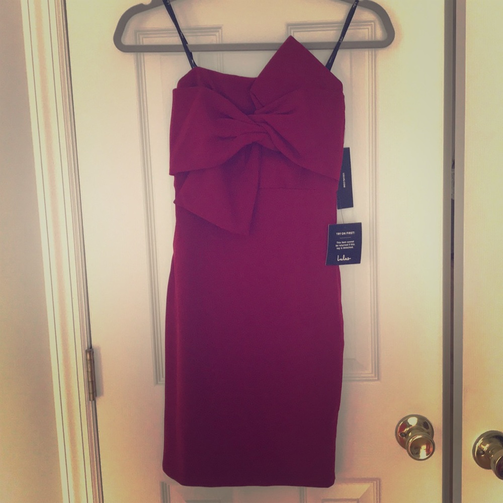 Brand new with tags Lulu*s dress